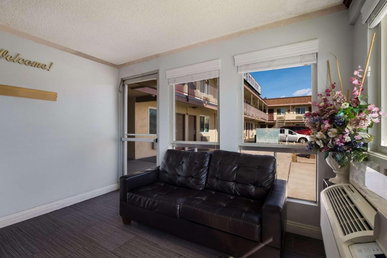 Rodeway Inn San Bernardino & Redlands Exterior photo